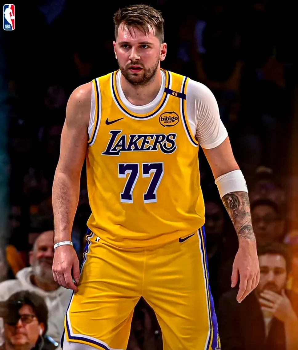 九游平台-东契奇爆冷击败TL，比分优势明显引爆全场！