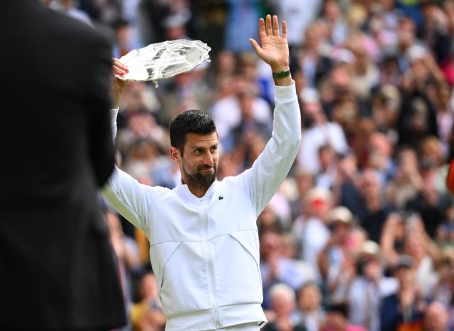 九游娱乐-美国队带队取胜！，费德勒重要时刻出色防守观众掌声雷动的简单介绍